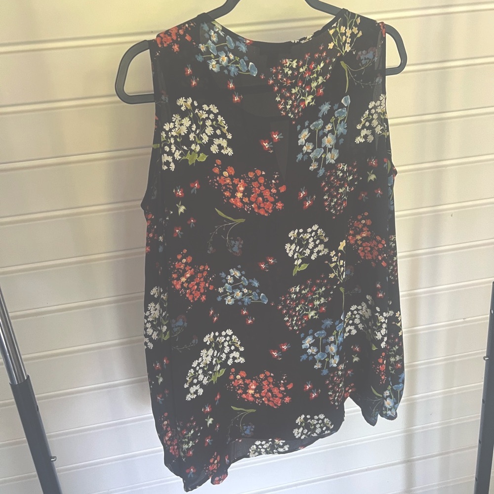 Floral Sleeveless Top - Black